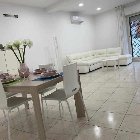 Mediterranean House Nettunoアパートメント エクステリア 写真