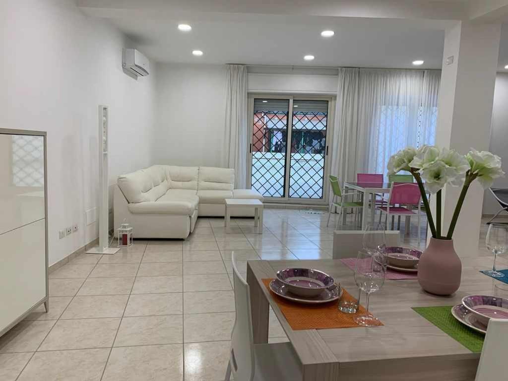 Mediterranean House Nettunoアパートメント エクステリア 写真