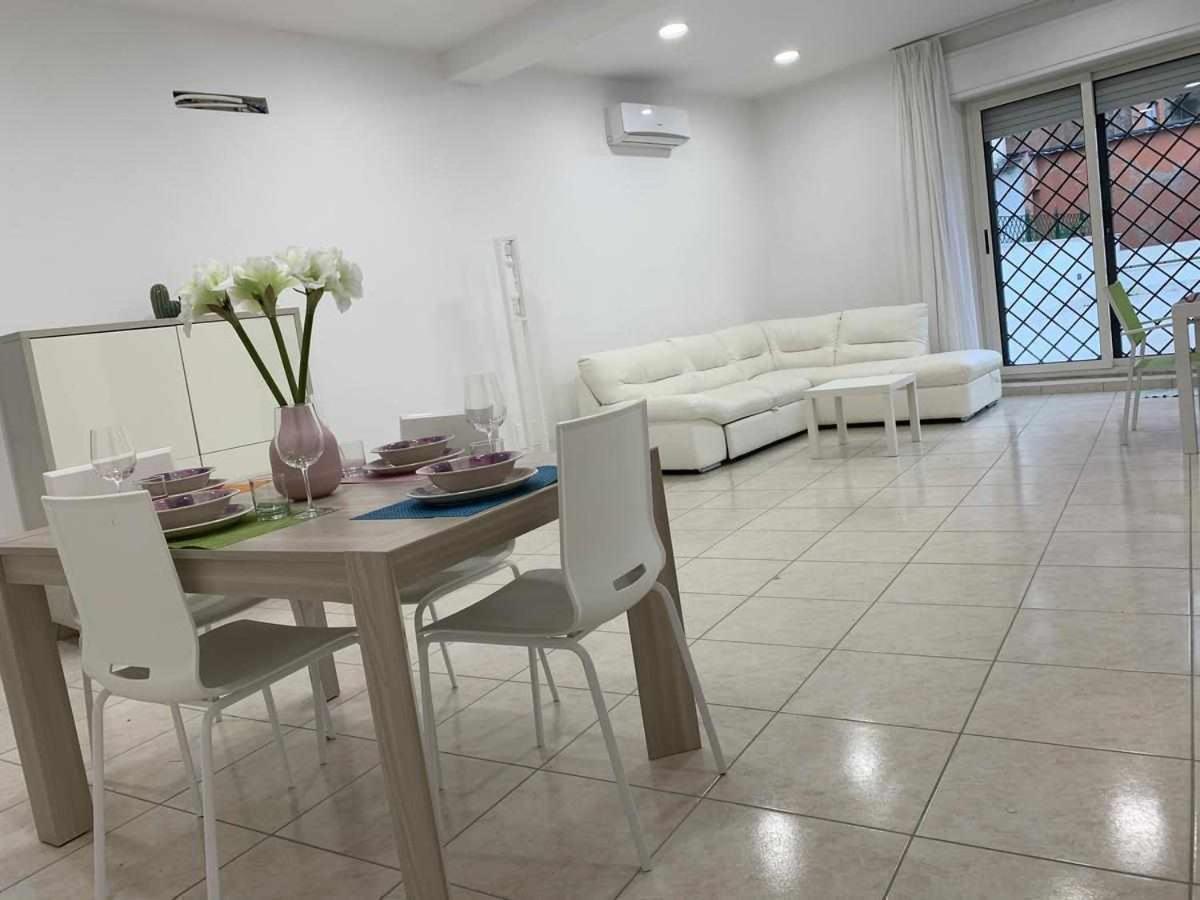 Mediterranean House Nettunoアパートメント エクステリア 写真