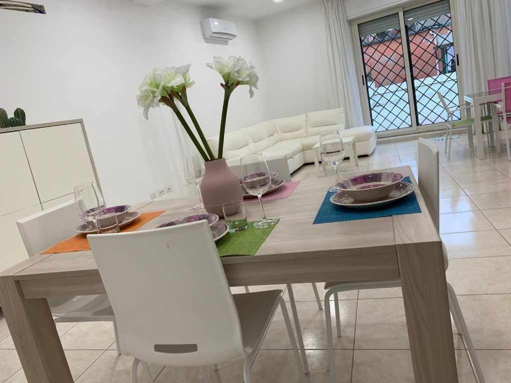 Mediterranean House Nettunoアパートメント エクステリア 写真