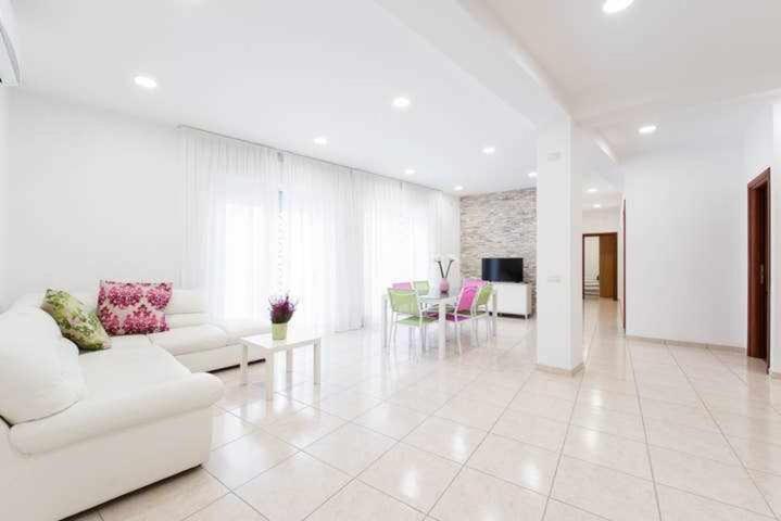 Mediterranean House Nettunoアパートメント エクステリア 写真