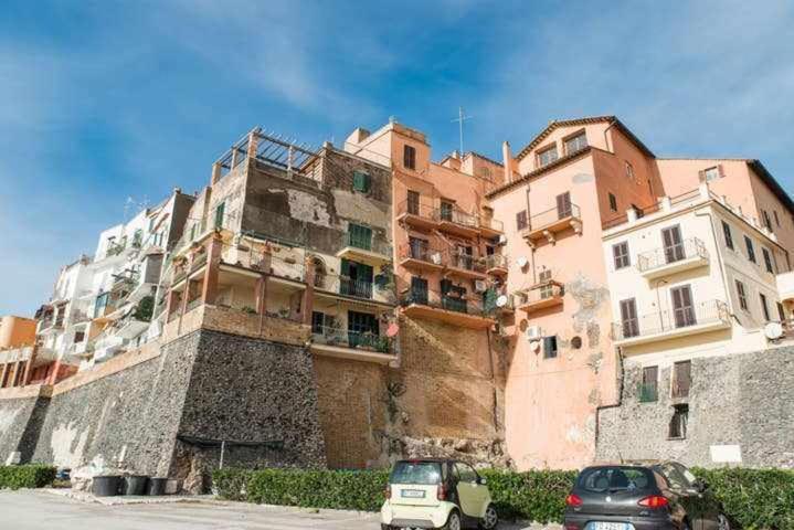 Mediterranean House Nettunoアパートメント エクステリア 写真